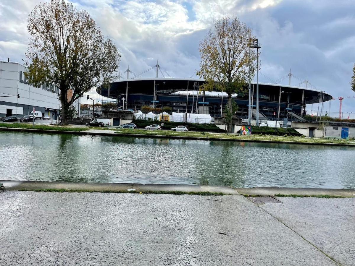 Wifi - Parking - Superbe T3 Spacieux Et Moderne!!!! サン＝ドニ エクステリア 写真